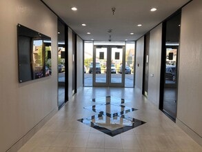 9888 Bissonnet St, Houston, TX for lease Interior Photo- Image 2 of 10