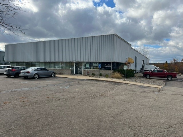 6256 American Ave, Portage, MI for lease - Building Photo - Image 2 of 8