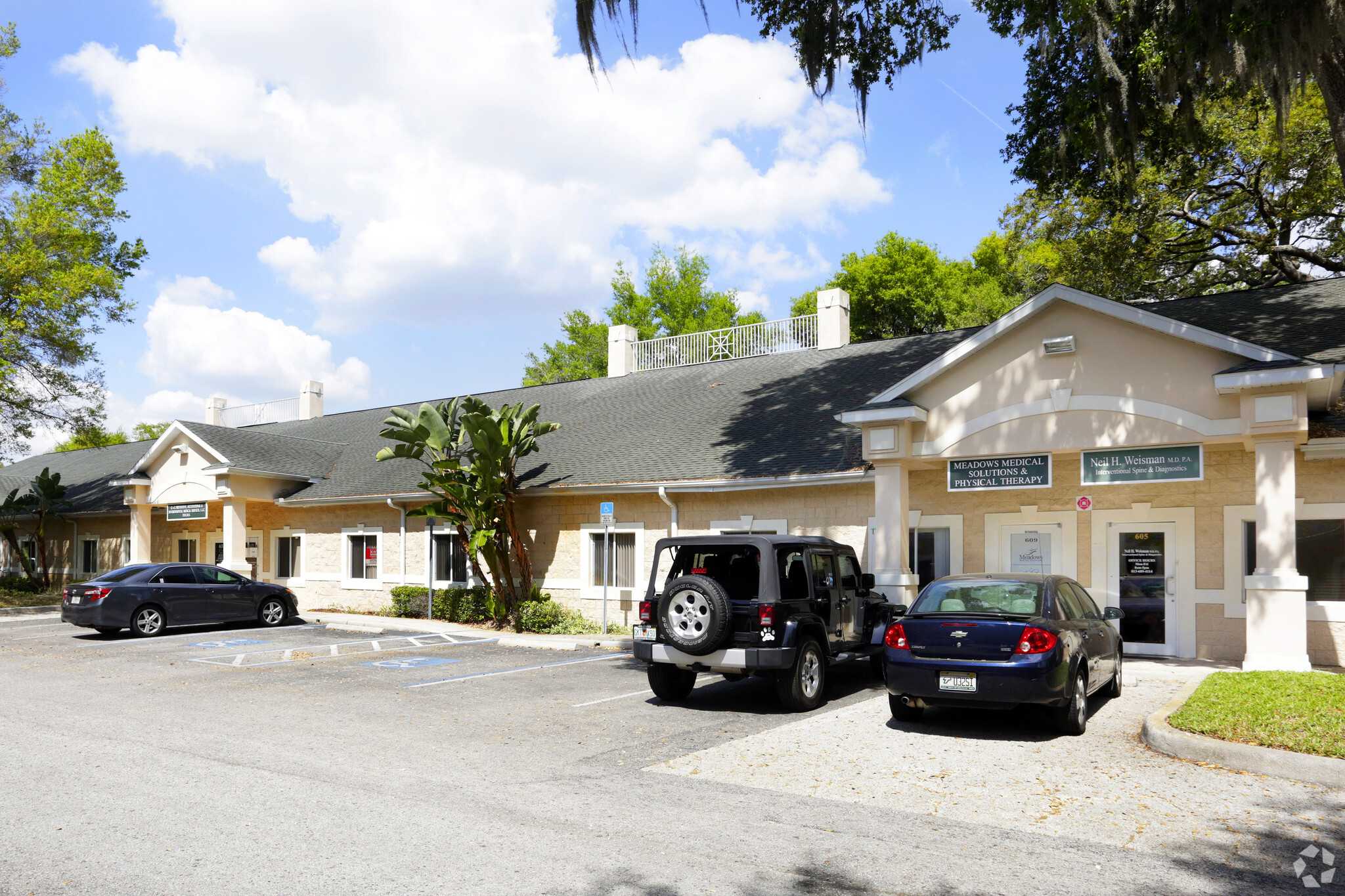 613 Medical Care Dr, Brandon, FL for sale Building Photo- Image 1 of 1