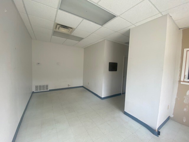 6511 Transit Rd, Bowmansville, NY for lease - Interior Photo - Image 2 of 3