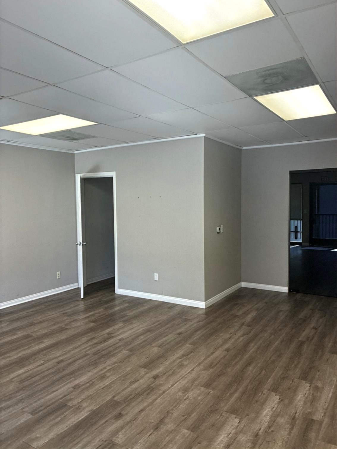 17337 Ventura Blvd, Encino, CA for lease Interior Photo- Image 1 of 2
