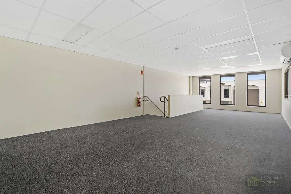 5-7 Cairns St, Loganholme for lease Interior Photo- Image 1 of 8