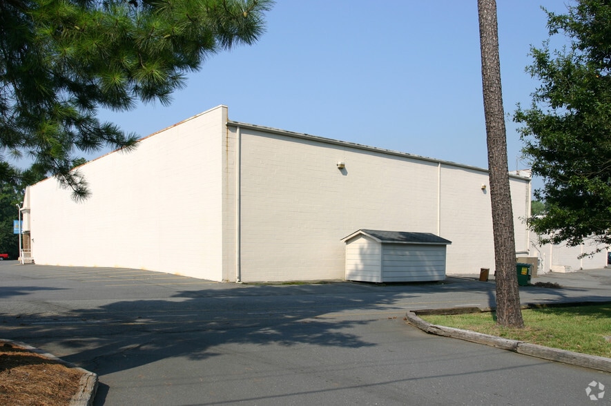 4076-4100 Charlotte Hwy, Lake Wylie, SC for lease - Building Photo - Image 3 of 6