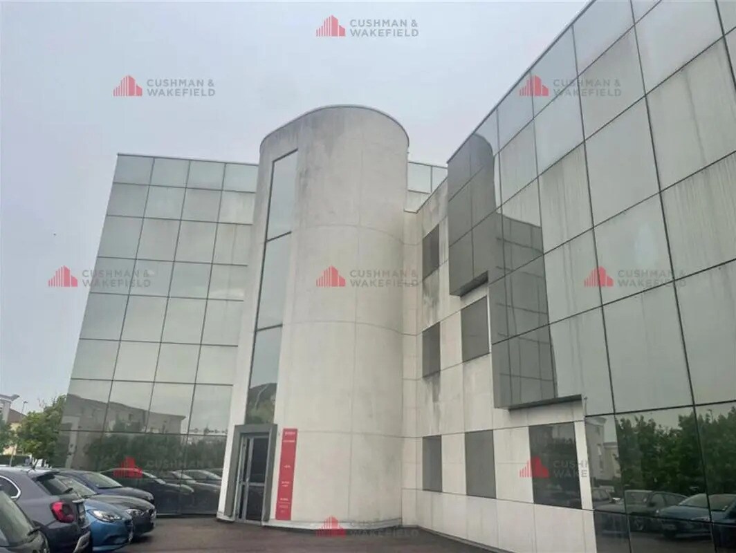 Office in Dijon for lease Building Photo- Image 1 of 5