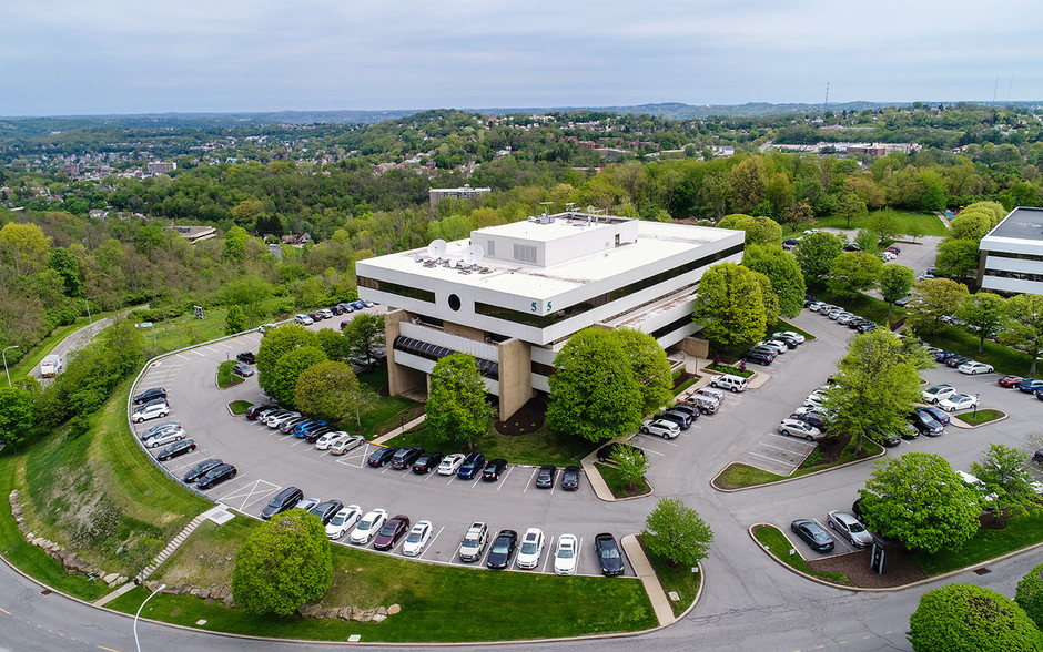 651 Holiday Dr, Pittsburgh, PA for lease - Building Photo - Image 1 of 17