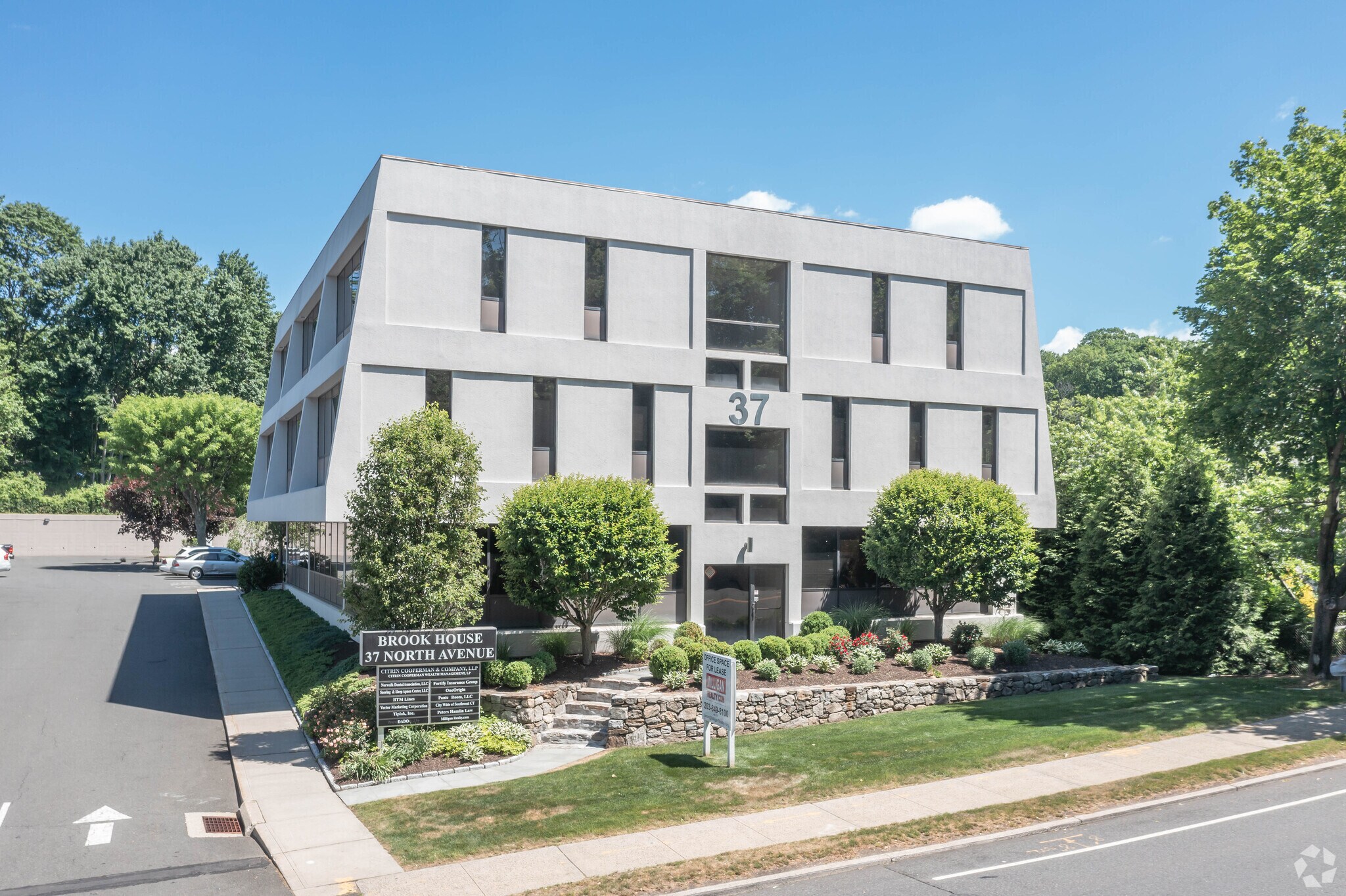 37 North Ave, Norwalk, CT for lease Primary Photo- Image 1 of 24