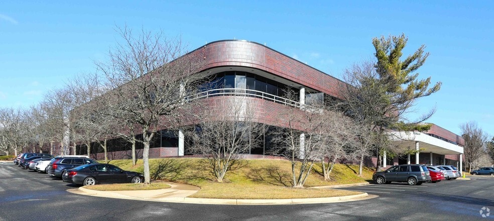 1880 Campus Commons Dr, Reston, VA for sale - Primary Photo - Image 1 of 1