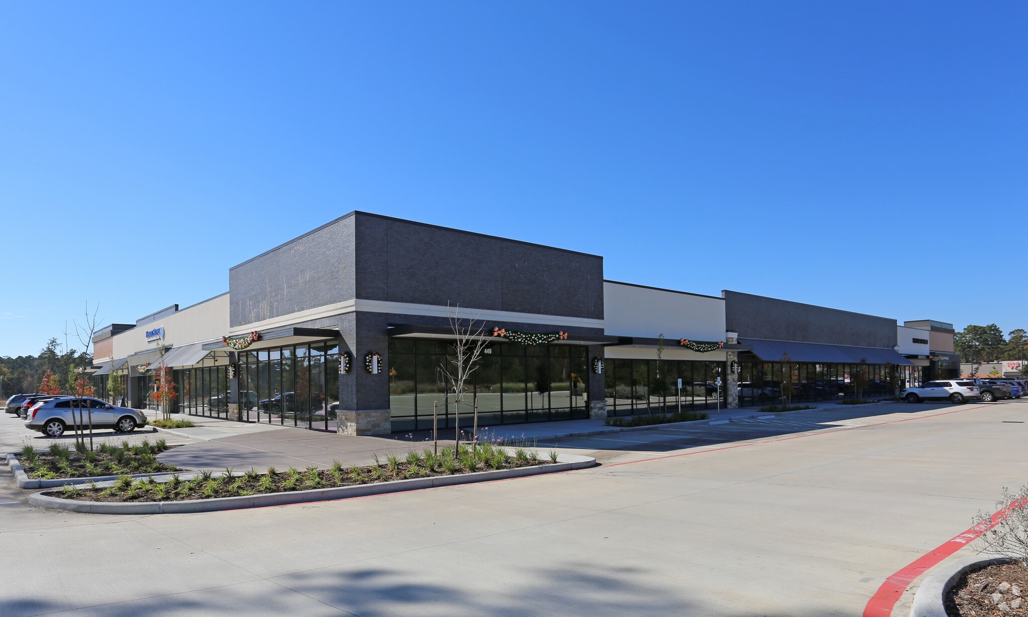 449 S Loop 336 W, Conroe, TX for lease Primary Photo- Image 1 of 4