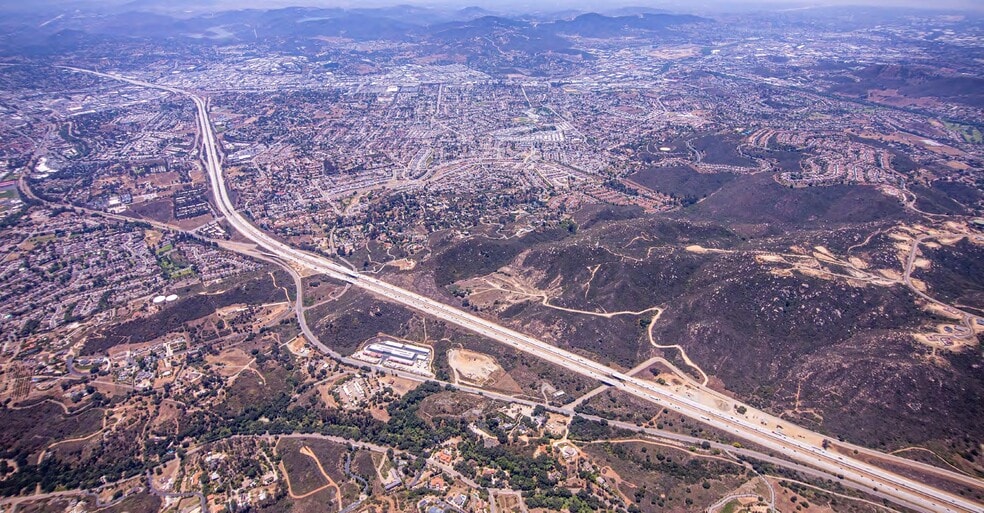 25568 Mesa Rock Rd, Escondido, CA for sale - Building Photo - Image 3 of 13