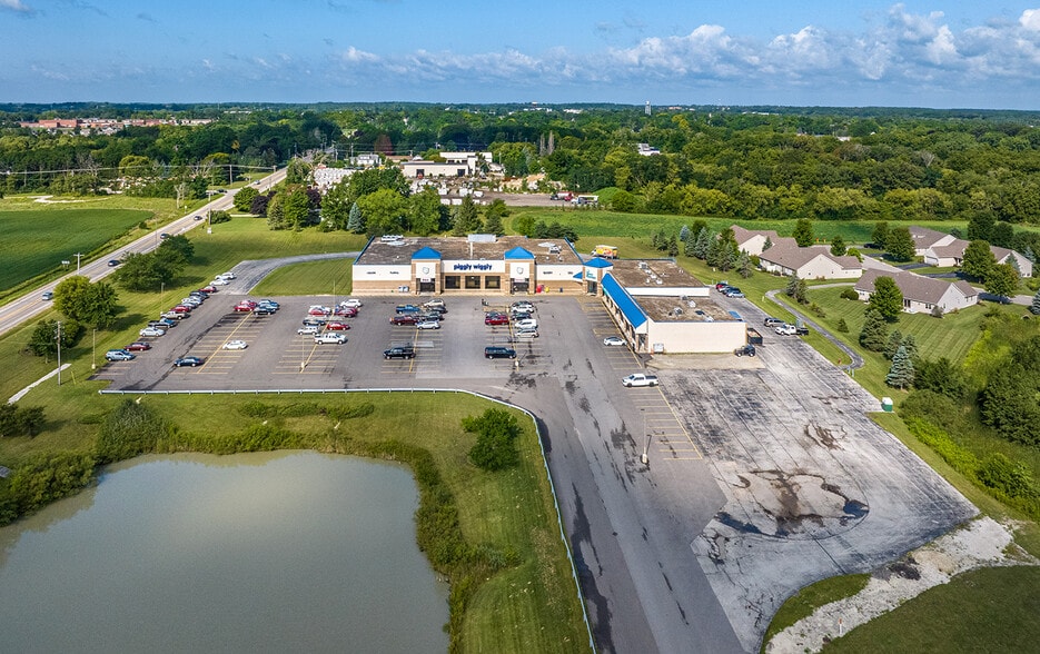 Essential Business Investment portfolio of 4 properties for sale on LoopNet.com - Building Photo - Image 3 of 15