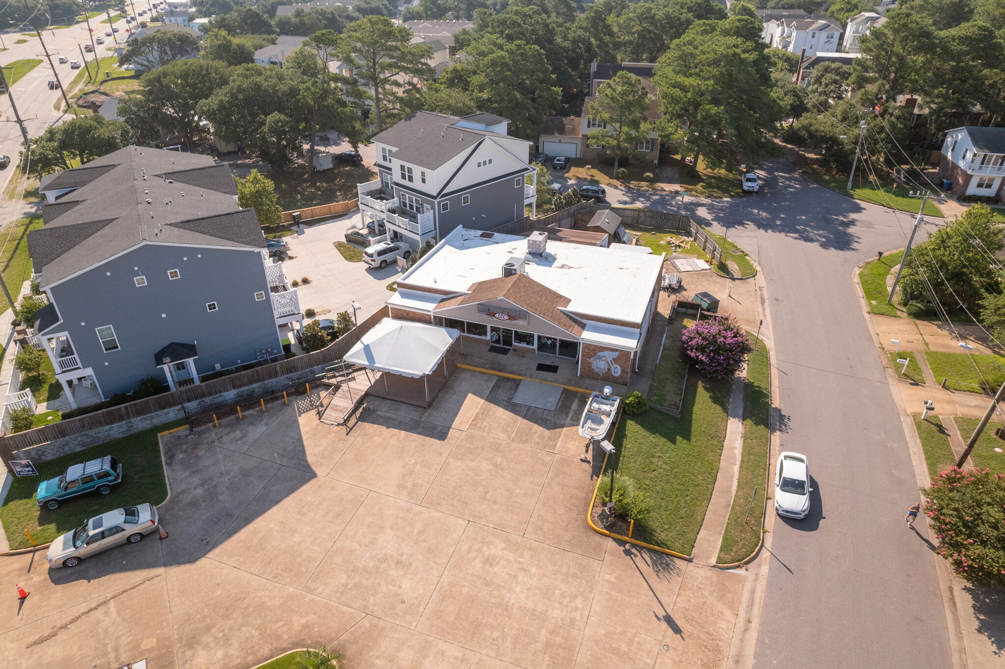 3745 Shore Dr, Virginia Beach, VA for sale Building Photo- Image 1 of 25