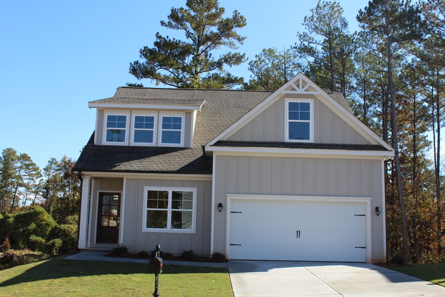 201 Melba Ln, Athens, GA for sale - Primary Photo - Image 1 of 1