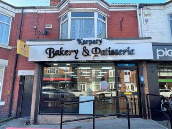 117 Chanterlands Ave, Hull for sale - Building Photo - Image 1 of 1