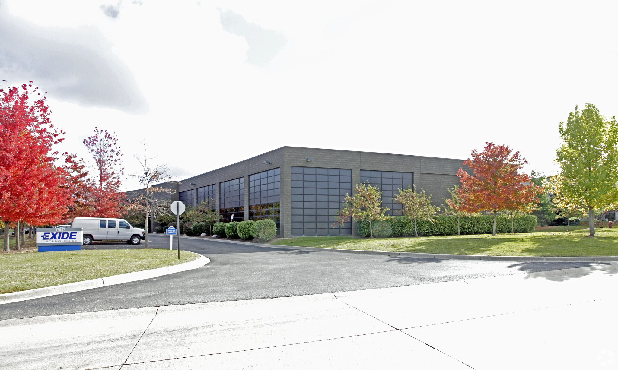 47087 Cartier Dr, Wixom, MI for sale Primary Photo- Image 1 of 1