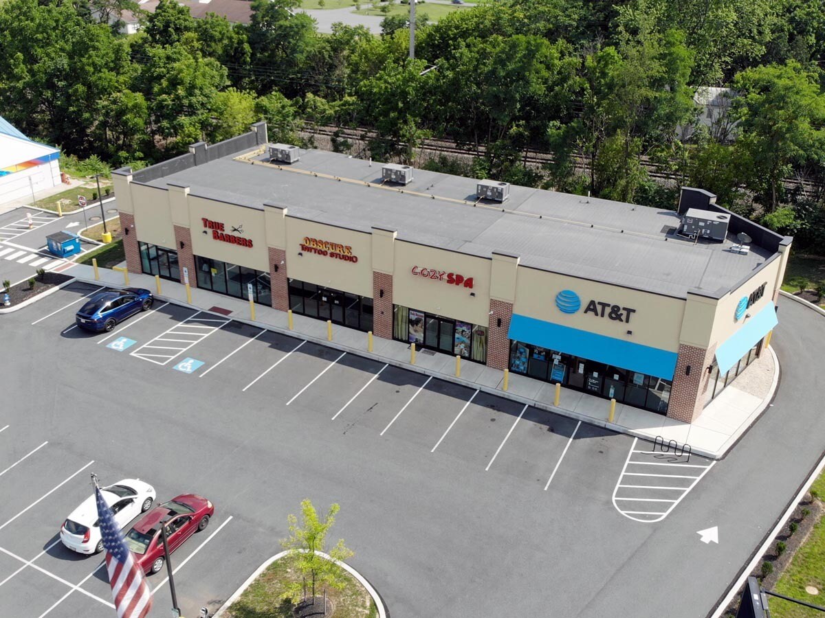 2050 W Main St, Mount Joy, PA 17552