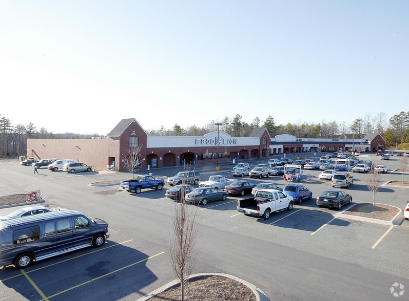1201-1325 N Broome St, Waxhaw, NC for lease - Building Photo - Image 1 of 1
