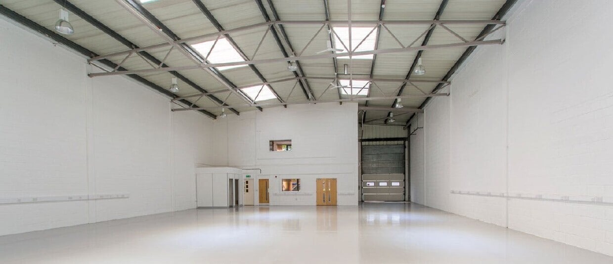 Aztec W, Almondsbury for lease Interior Photo- Image 1 of 8