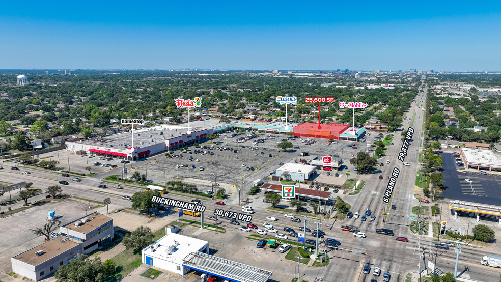 1332 S Plano Rd, Richardson, TX for lease - Building Photo - Image 1 of 2