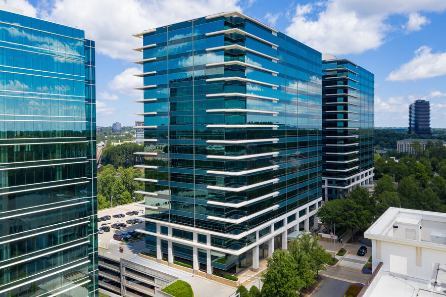 3003 Summit Blvd, Atlanta, GA for lease - Building Photo - Image 3 of 3