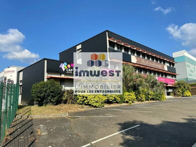 Office in Cesson-Sévigné for sale - Building Photo - Image 2 of 17