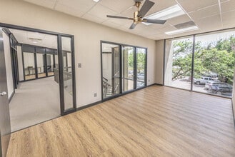 4920 S Loop 289, Lubbock, TX for lease Interior Photo- Image 2 of 7
