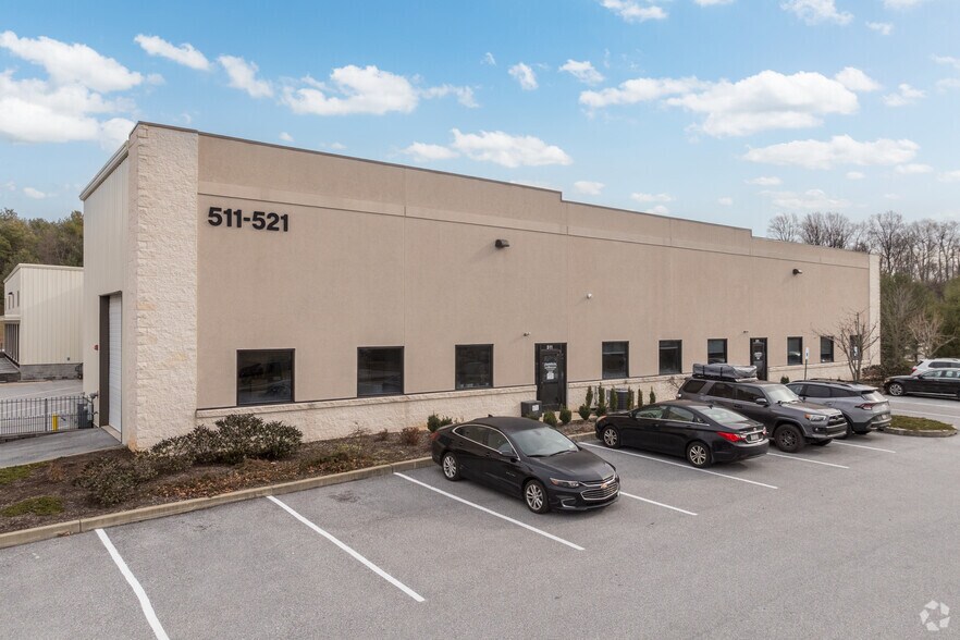 521 Trestle Pl, Downingtown, PA for sale - Primary Photo - Image 1 of 1