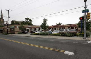 Einstein Plaza - Roxborough - Retail Space