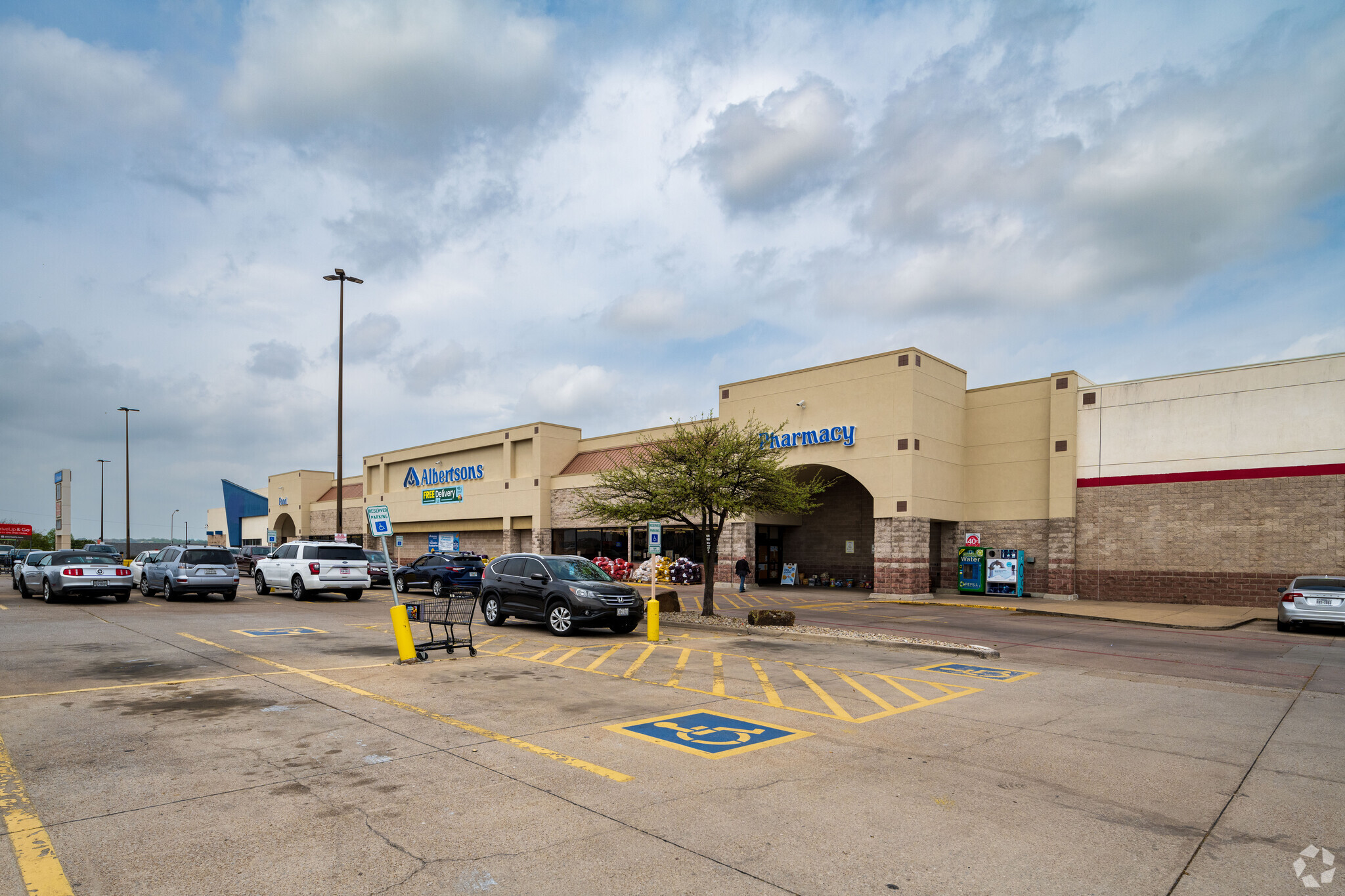 6680 West Fwy, Fort Worth, TX for sale Primary Photo- Image 1 of 1