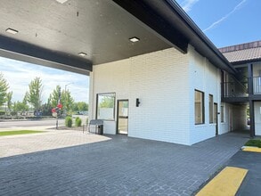 615 Jadwin Ave, Richland, WA for lease Building Photo- Image 2 of 12