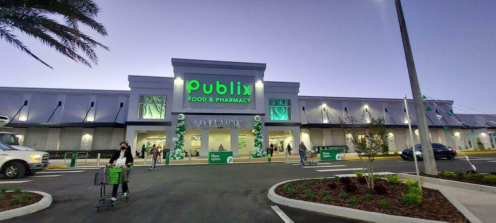 1338-1498 Pinehurst Drive, Spring Hill, FL for lease - Building Photo - Image 2 of 6