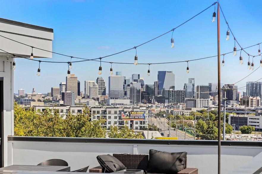 3216 Charlotte Rd, Nashville, TN for lease - Building Photo - Image 3 of 36