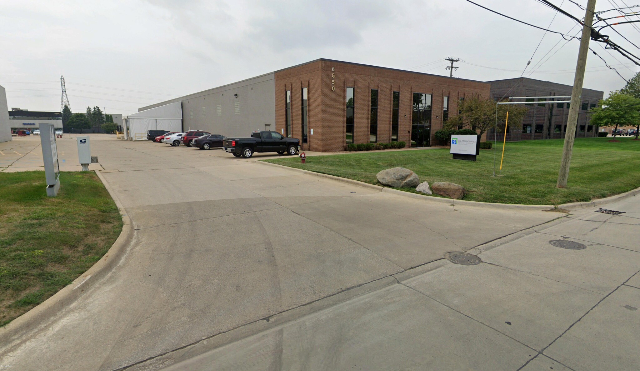 6550 Sims Dr, Sterling Heights, MI for lease Building Photo- Image 1 of 3