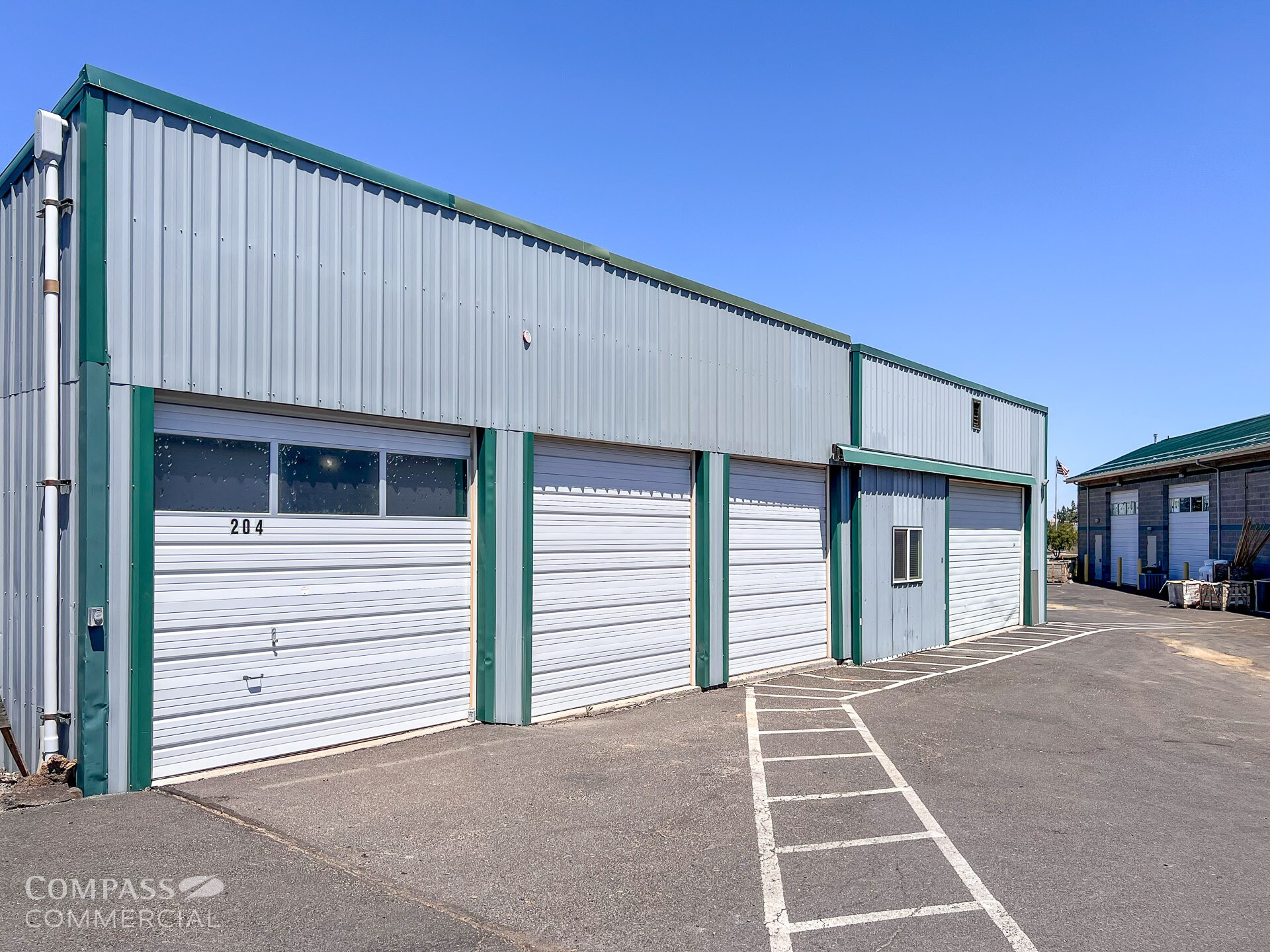 63830 Clausen Rd, Bend, OR for lease Building Photo- Image 1 of 6
