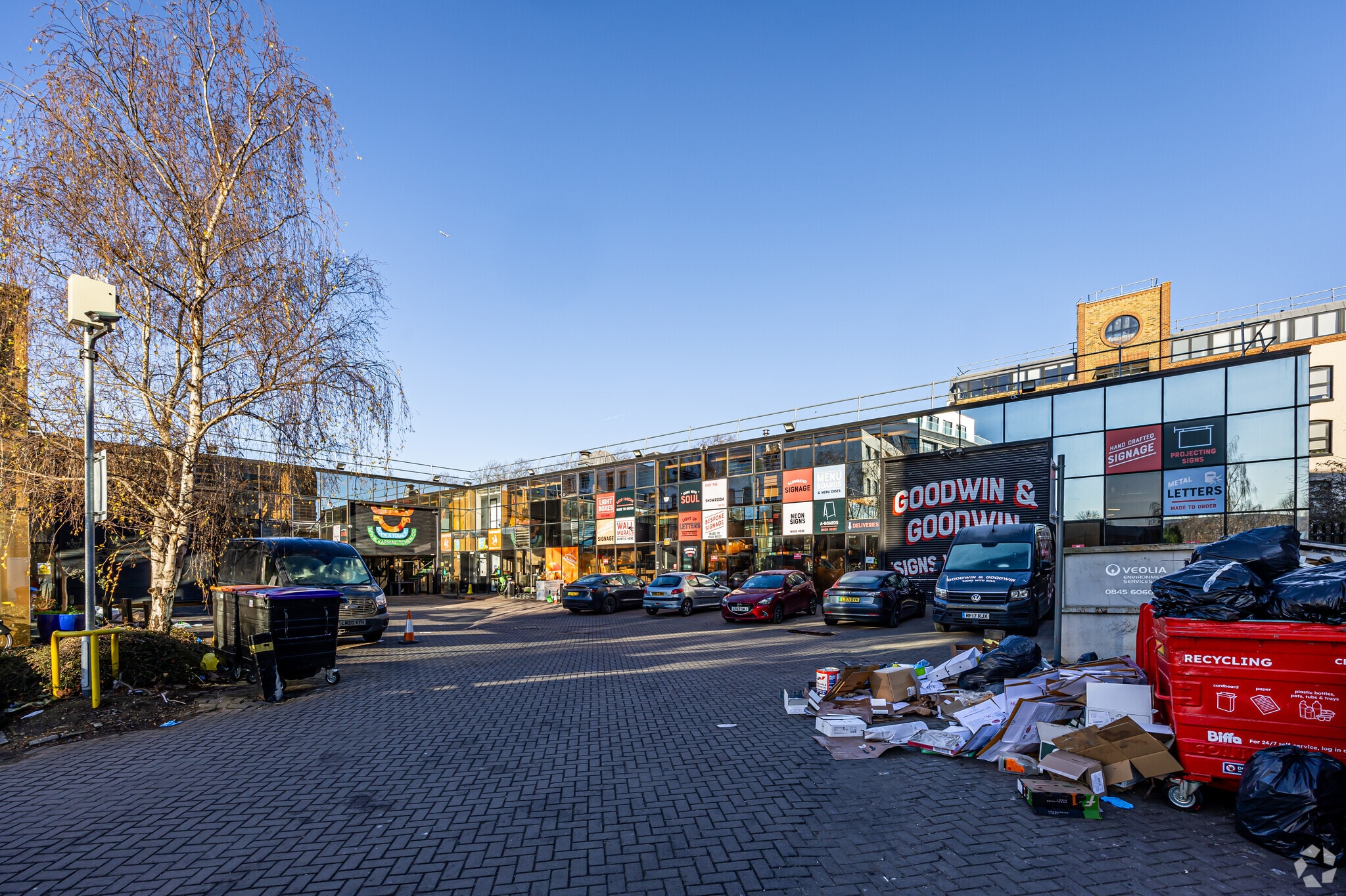 Clarendon Rd, London for sale Primary Photo- Image 1 of 1