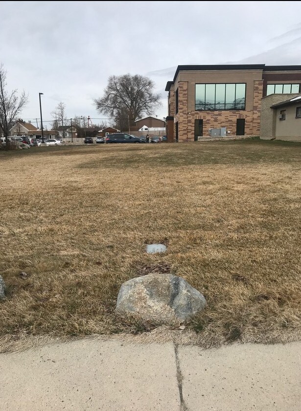 923 E Pioneer Rd, Draper, UT for sale Primary Photo- Image 1 of 1