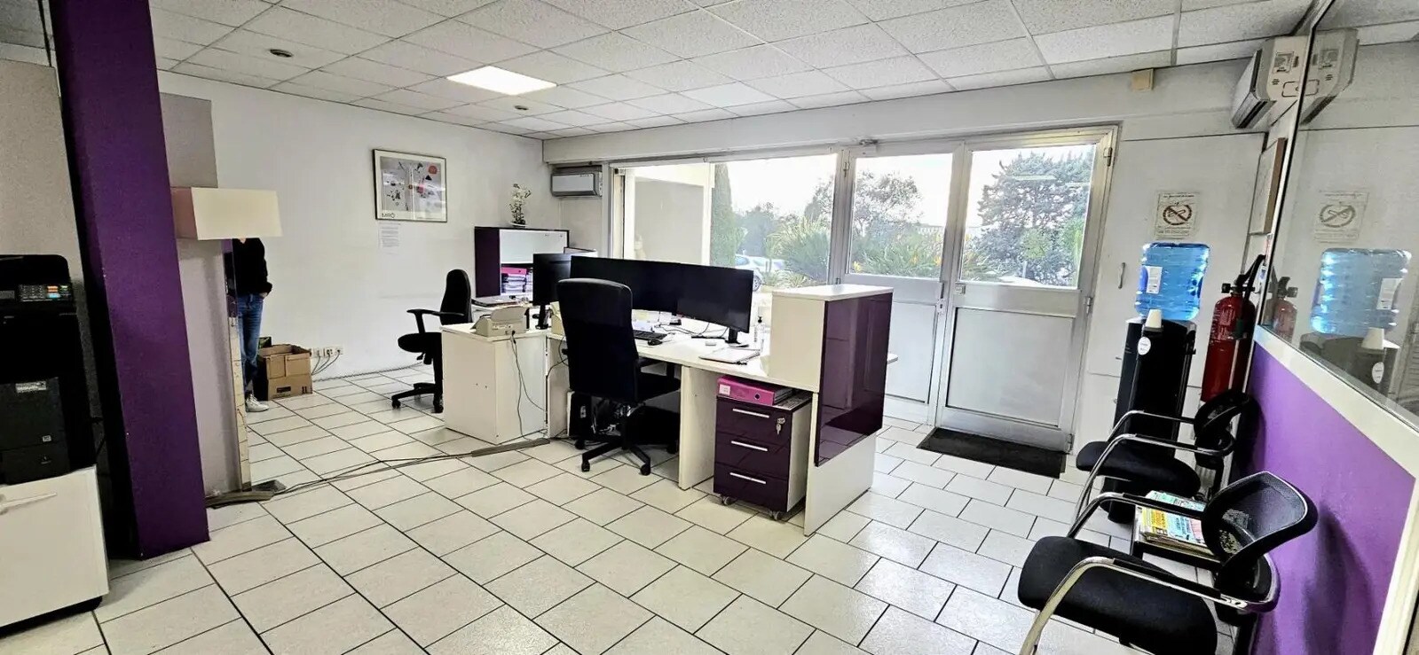Retail in Nice for sale Building Photo- Image 1 of 10