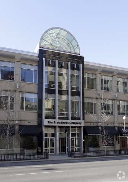 117 E Washington St, Indianapolis, IN for lease - Building Photo - Image 2 of 6