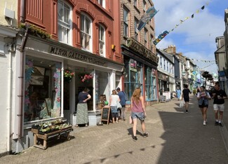 More details for 6-7 Causwayhead, Penzance - Retail for Sale