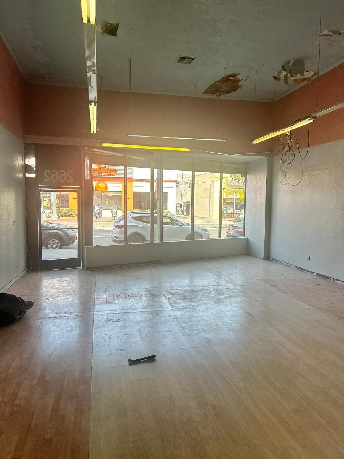 2638 E Florence Ave, Huntington Park, CA for lease Interior Photo- Image 1 of 11