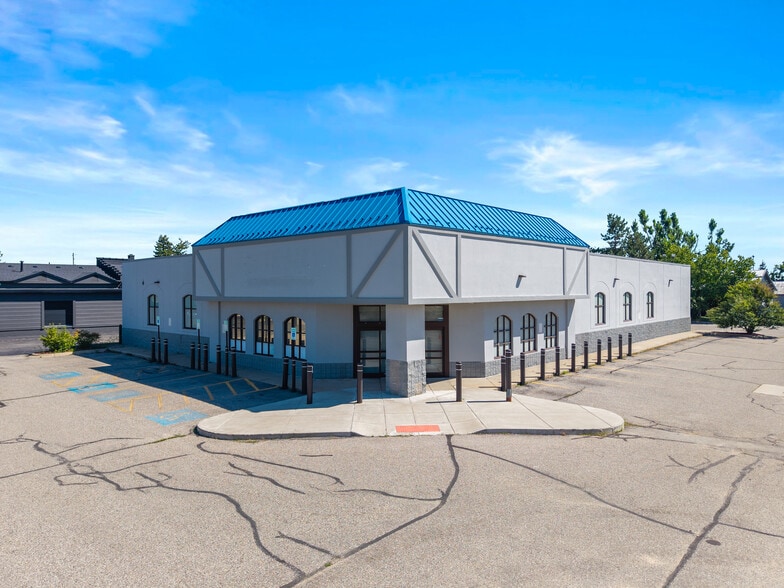 419 W Main St, Gaylord, MI for sale - Building Photo - Image 2 of 6