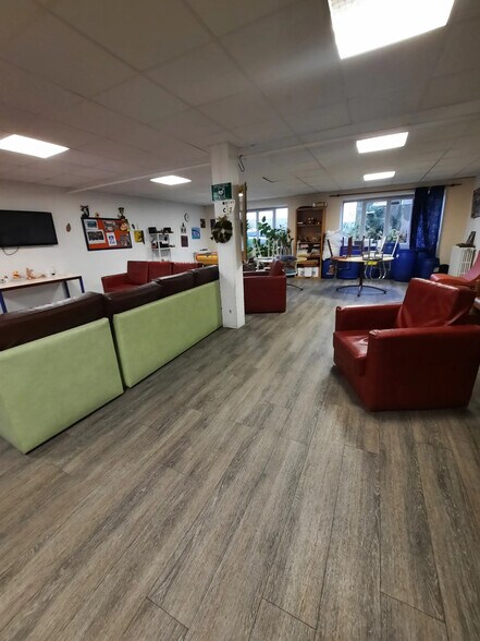 Office in Thizy-les-Bourgs for sale - Interior Photo - Image 3 of 7