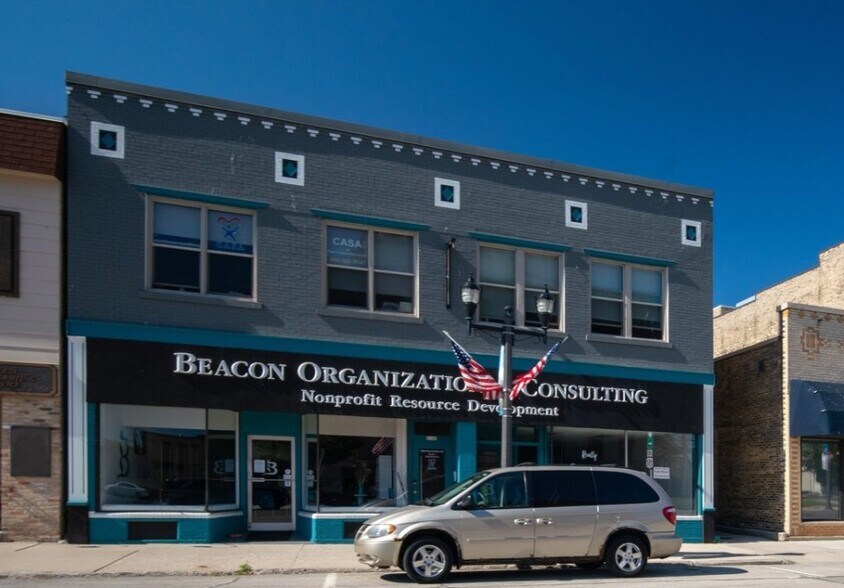 812 - 814 Washington St, Manitowoc, WI for sale - Building Photo - Image 1 of 1