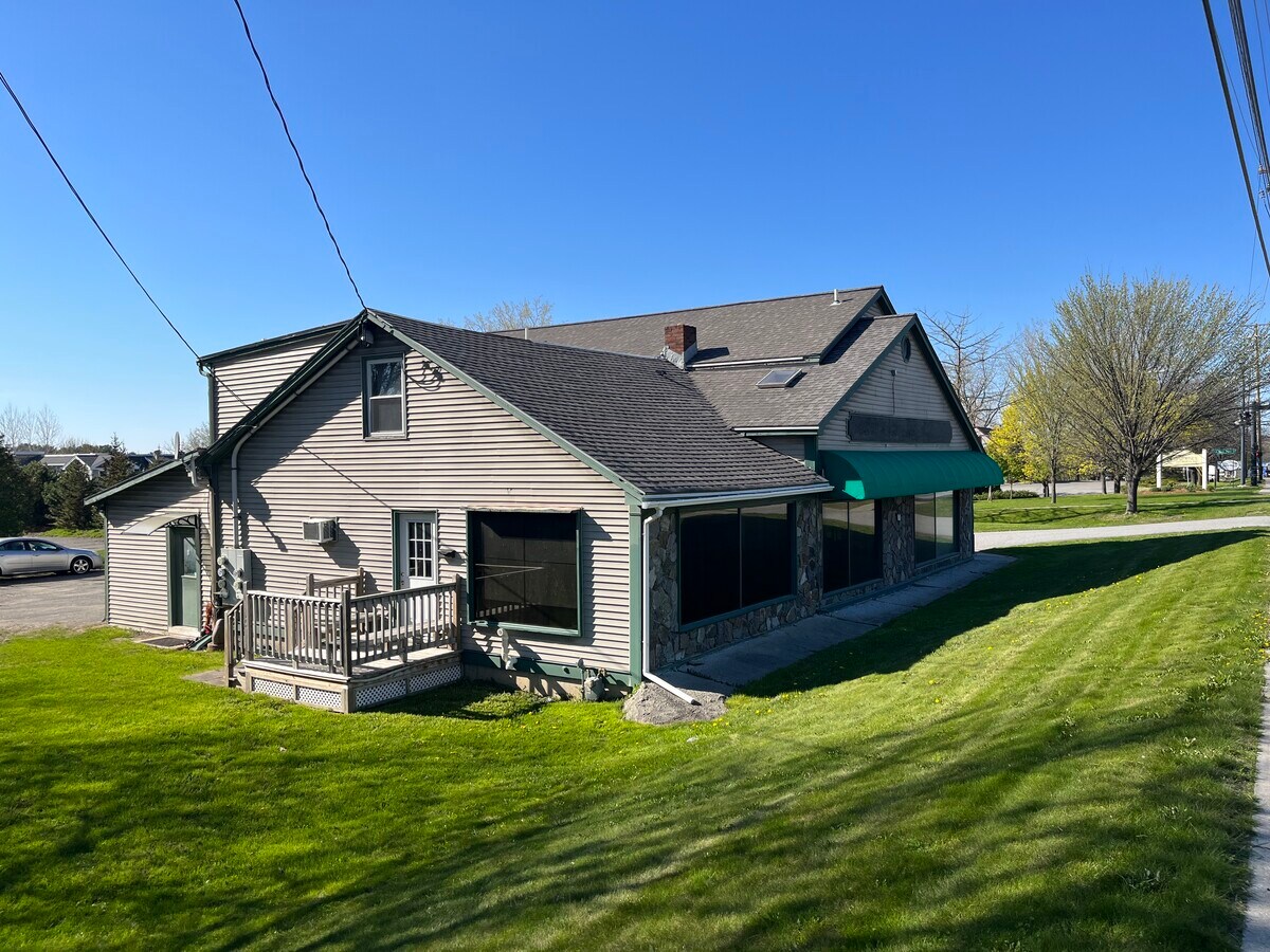 2538 Shelburne Rd, Shelburne, VT 05482