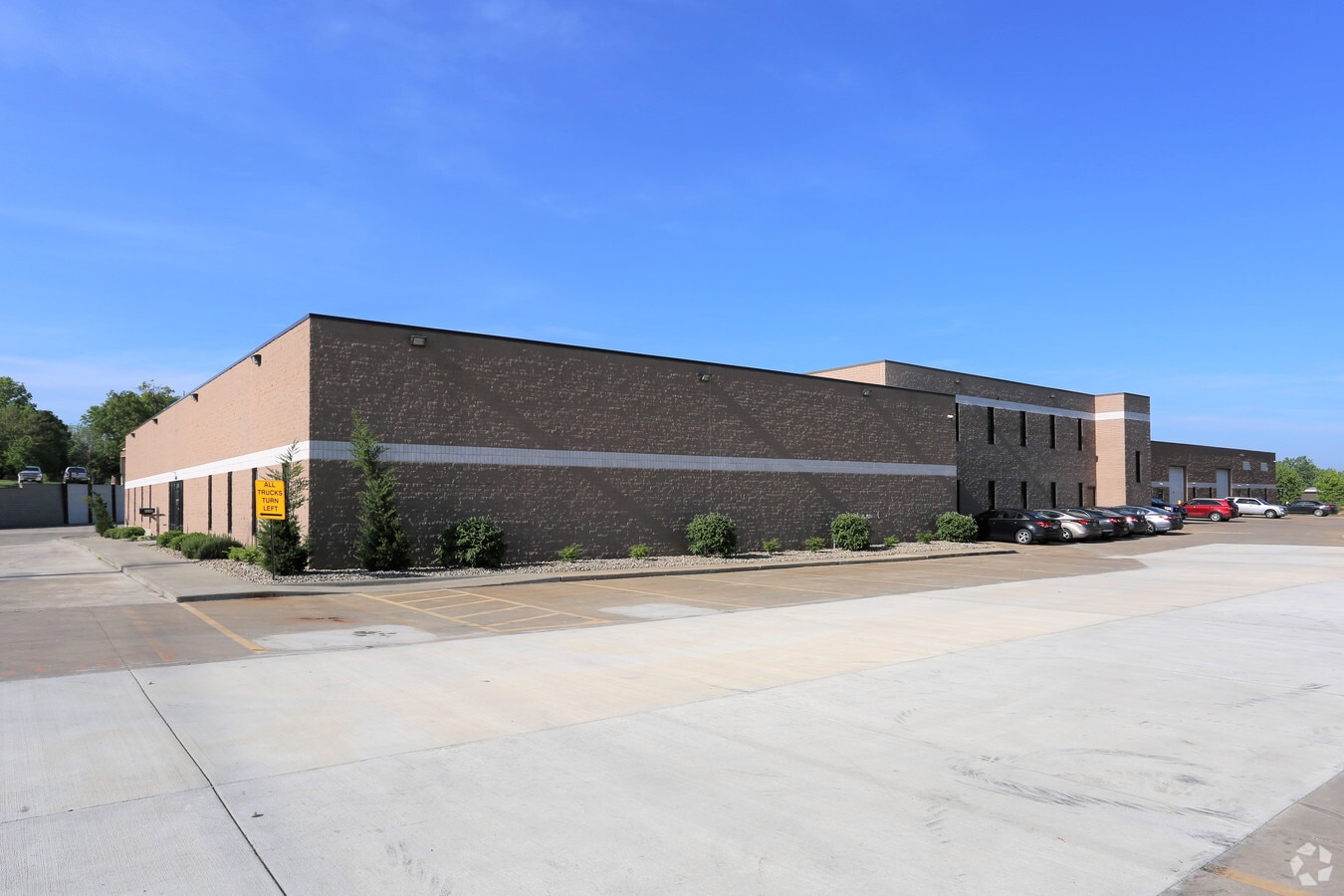 6640 Engle Rd, Middleburg Heights, OH 44130