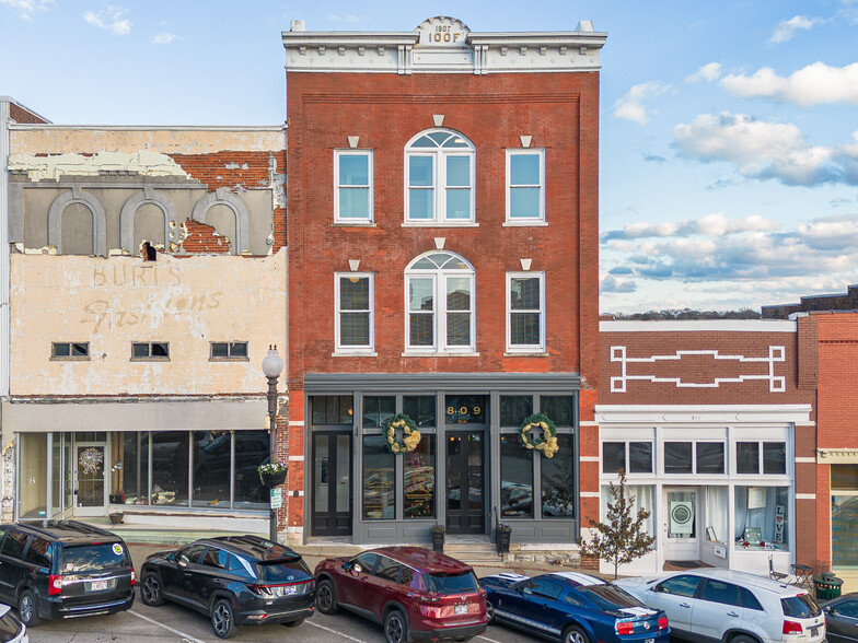 809 S Main St, Columbia, TN for sale - Building Photo - Image 1 of 55