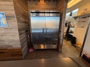 300 W Martin Luther King Jr Pkwy, Des Moines, IA for lease Interior Photo- Image 1 of 8