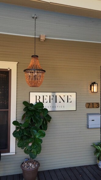 713 W 14th St, Austin, TX for sale - Commercial Listing Video - Image 2 of 9