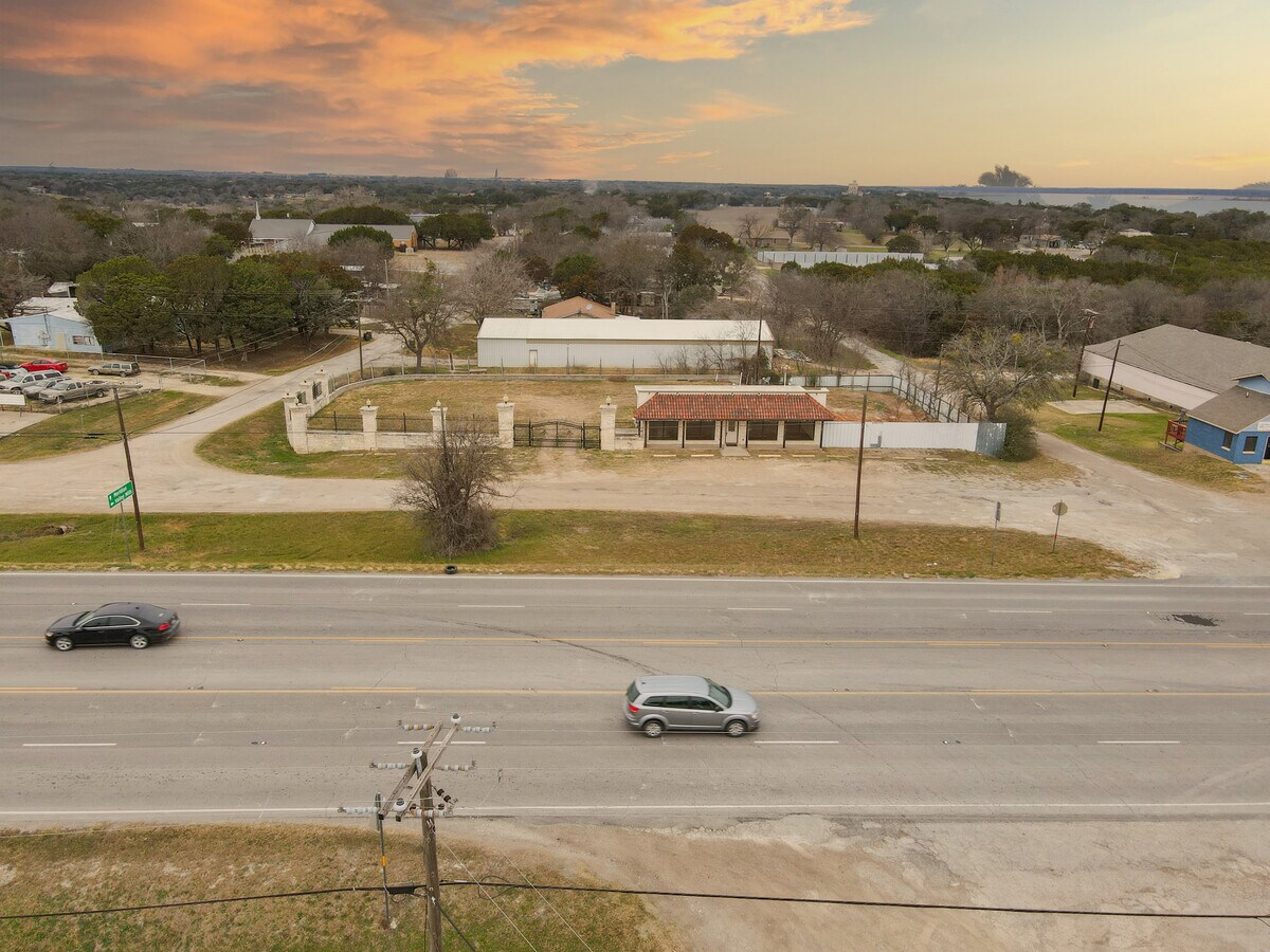 372 State Highway 22, Laguna Park, TX 76634 Lake Whitney Retail