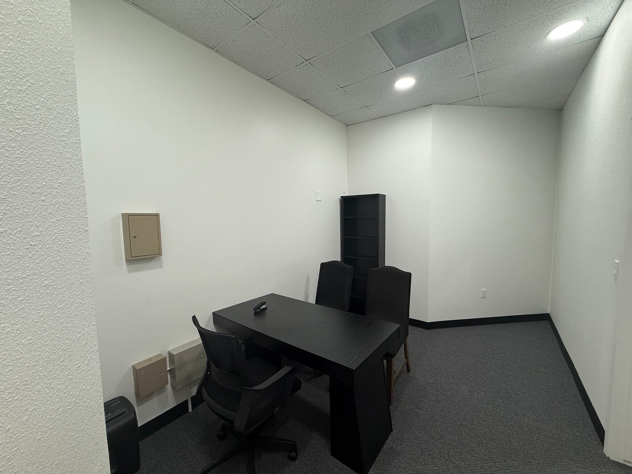 2008 W Dorothea Ave, Visalia, CA for sale Interior Photo- Image 1 of 37