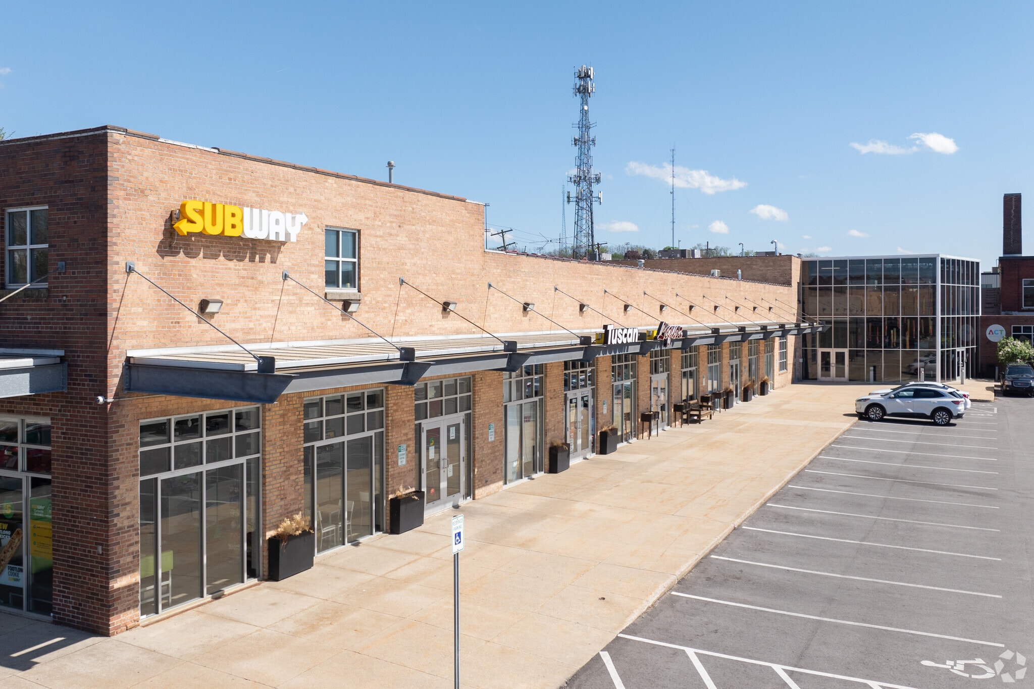 1140 Monroe Ave NW, Grand Rapids, MI for sale Primary Photo- Image 1 of 1